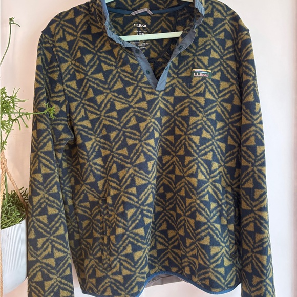 L.L. Bean Other - Cool Print—L.L. Bean Navy and Mustard Patterned Sweater